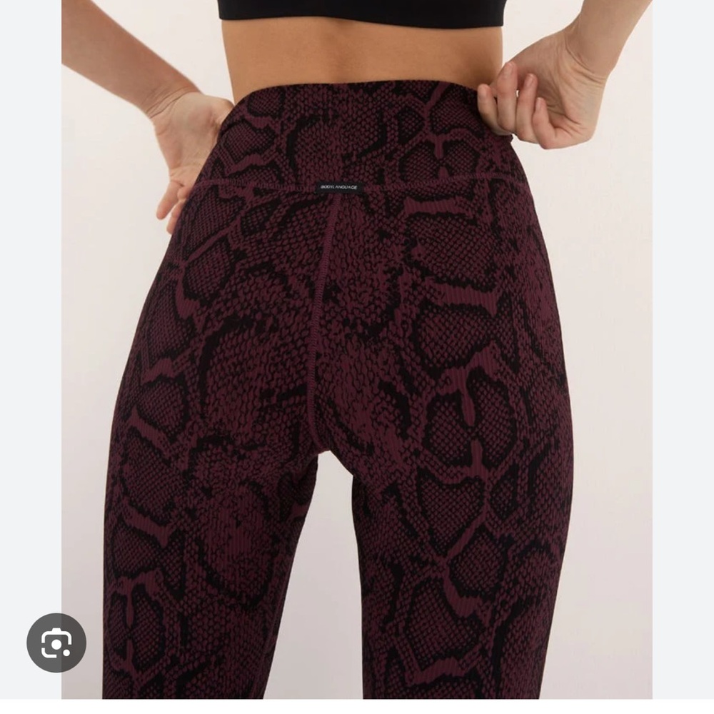 Body language cherry rib python Hailey legging XS - Picture 4 of 4